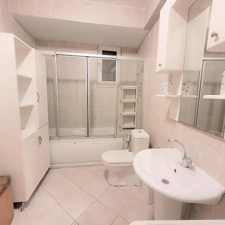Taksim Bright 2br Apt Balcony, Cozy Interiors *